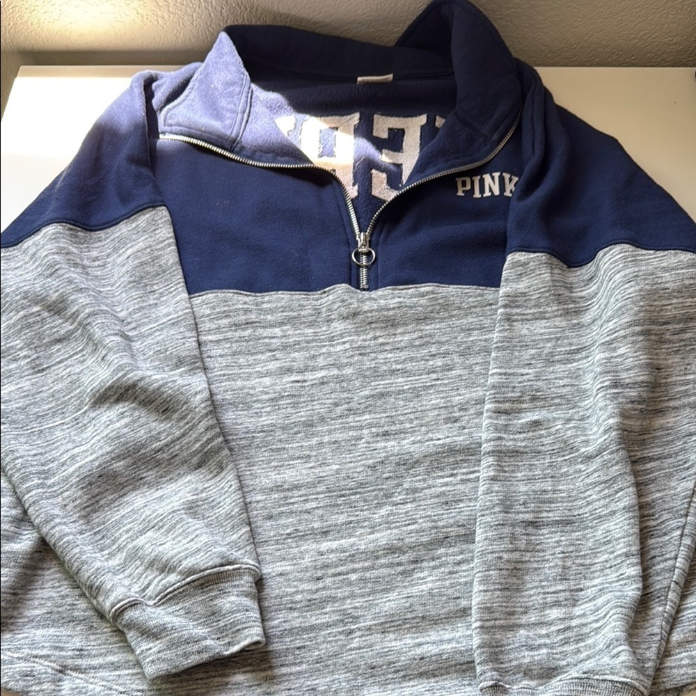 PINK Victoria's Secret Blue and Gray Zip Up Sweater